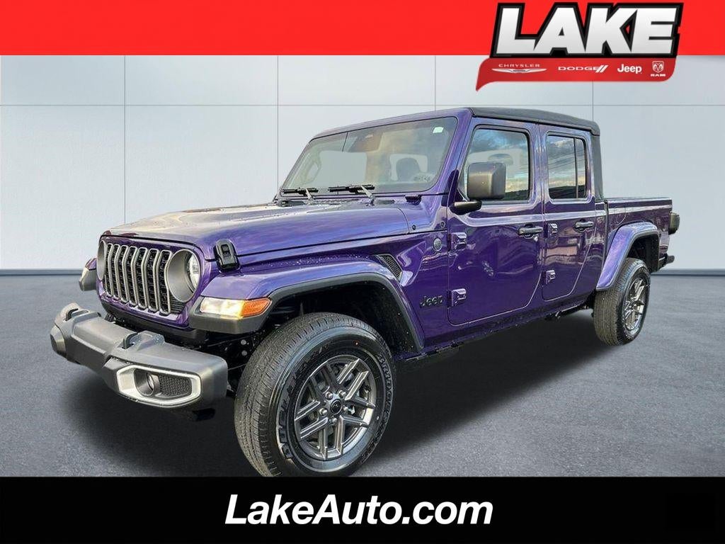 2026 Jeep Gladiator Sport S in Reign Exterior Paint — front three-quarter view