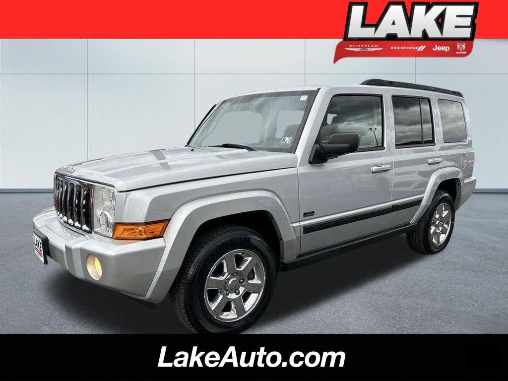 2007 Jeep Commander Sport in Silver — front three-quarter view