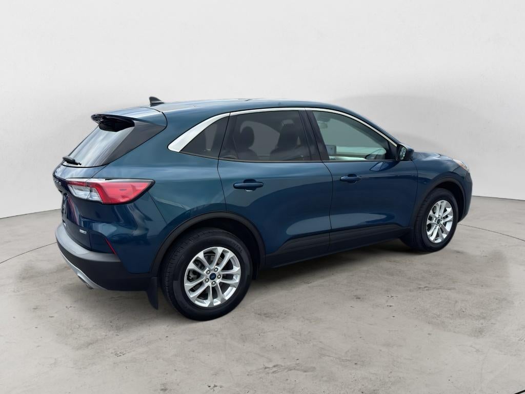 2020 Ford Escape — detail view