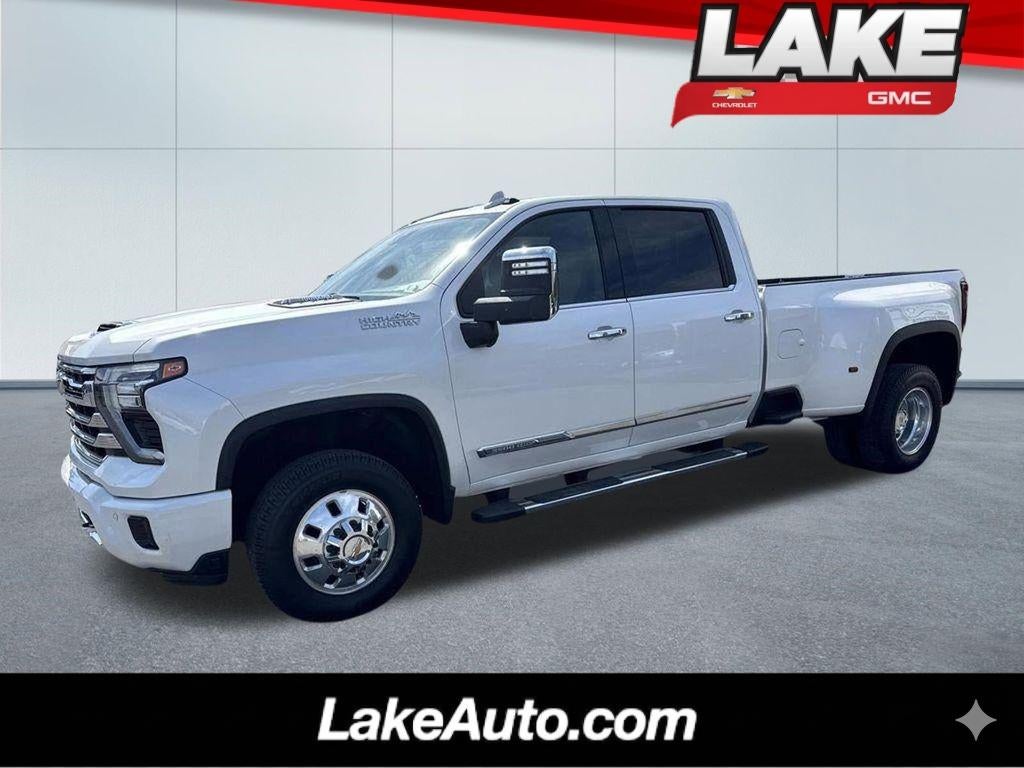 2024 Chevrolet Silverado 3500 HD High Country DRW in Iridescent Pearl Tricoat — front three-quarter view