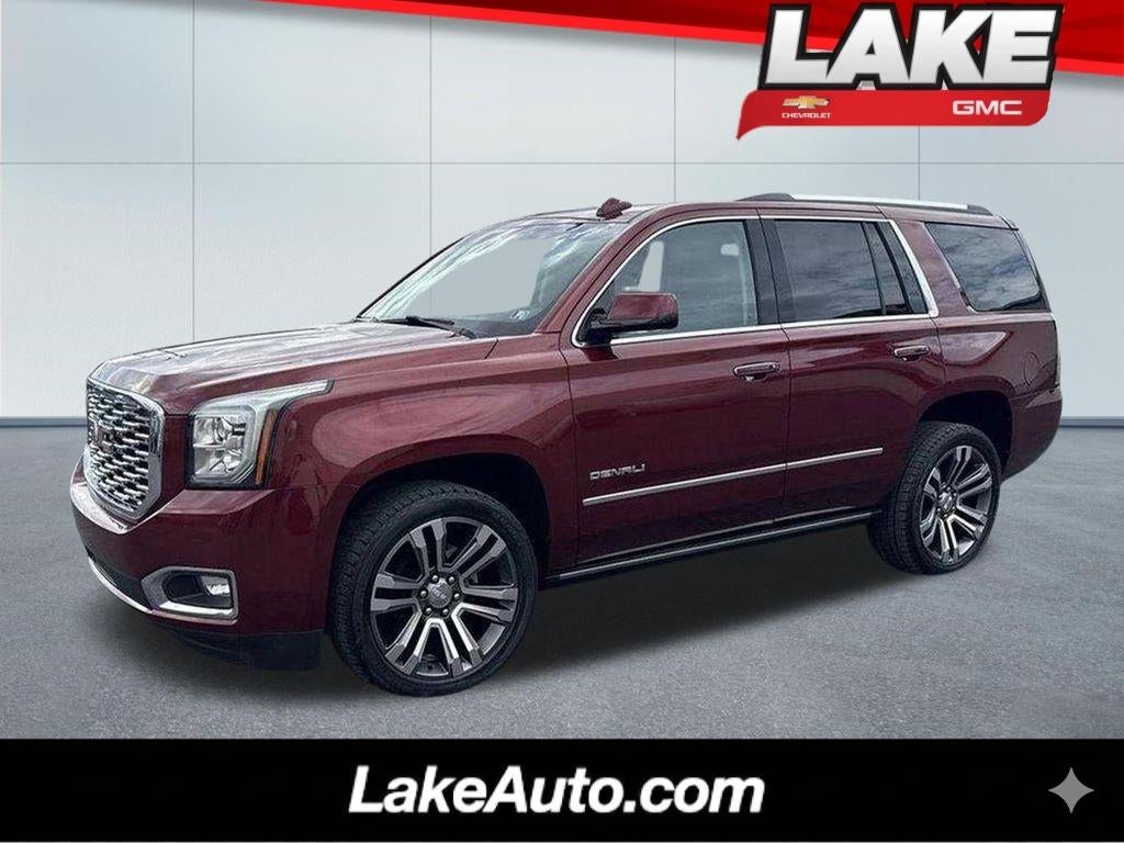 2019 GMC Yukon Denali in Crimson Red Tintcoat — front three-quarter view