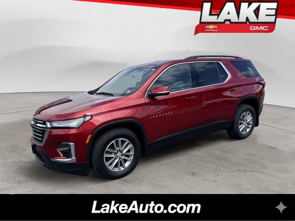 2023 Chevrolet Traverse LT Cloth in Radiant Red Tintcoat — front three-quarter view