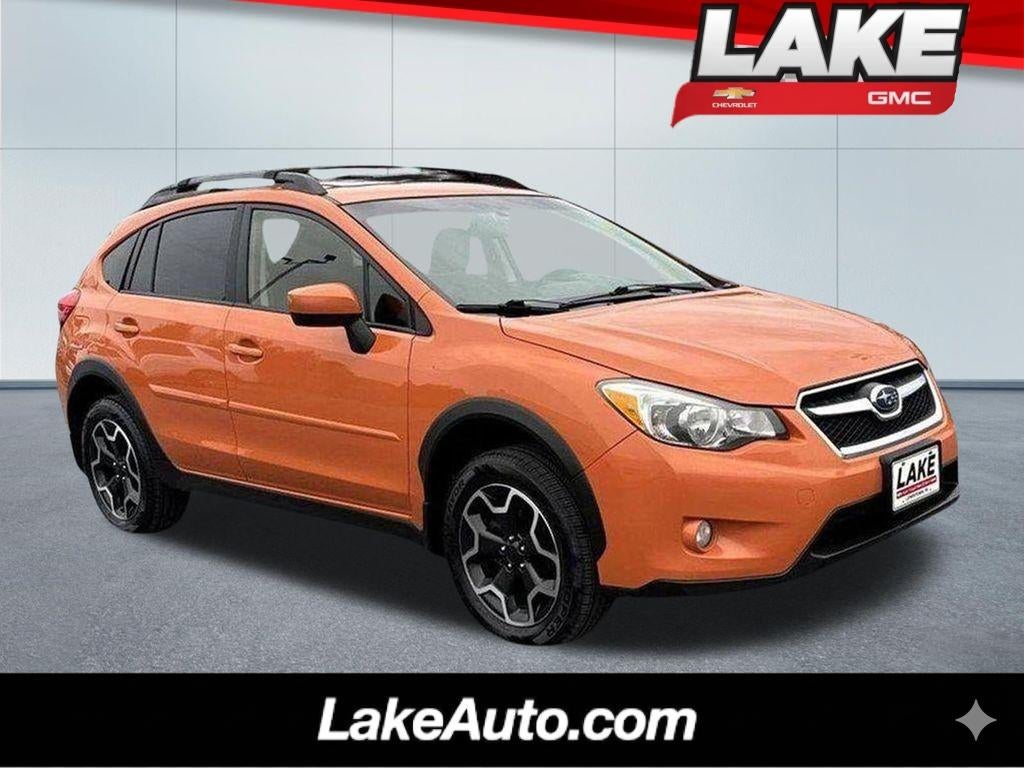 2015 Subaru XV Crosstrek 2.0i Premium in Orange — front three-quarter view