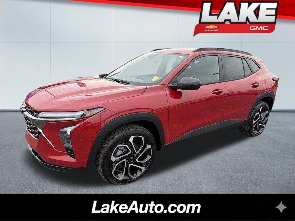 2026 Chevrolet Trax 2RS in Apex Red — front three-quarter view