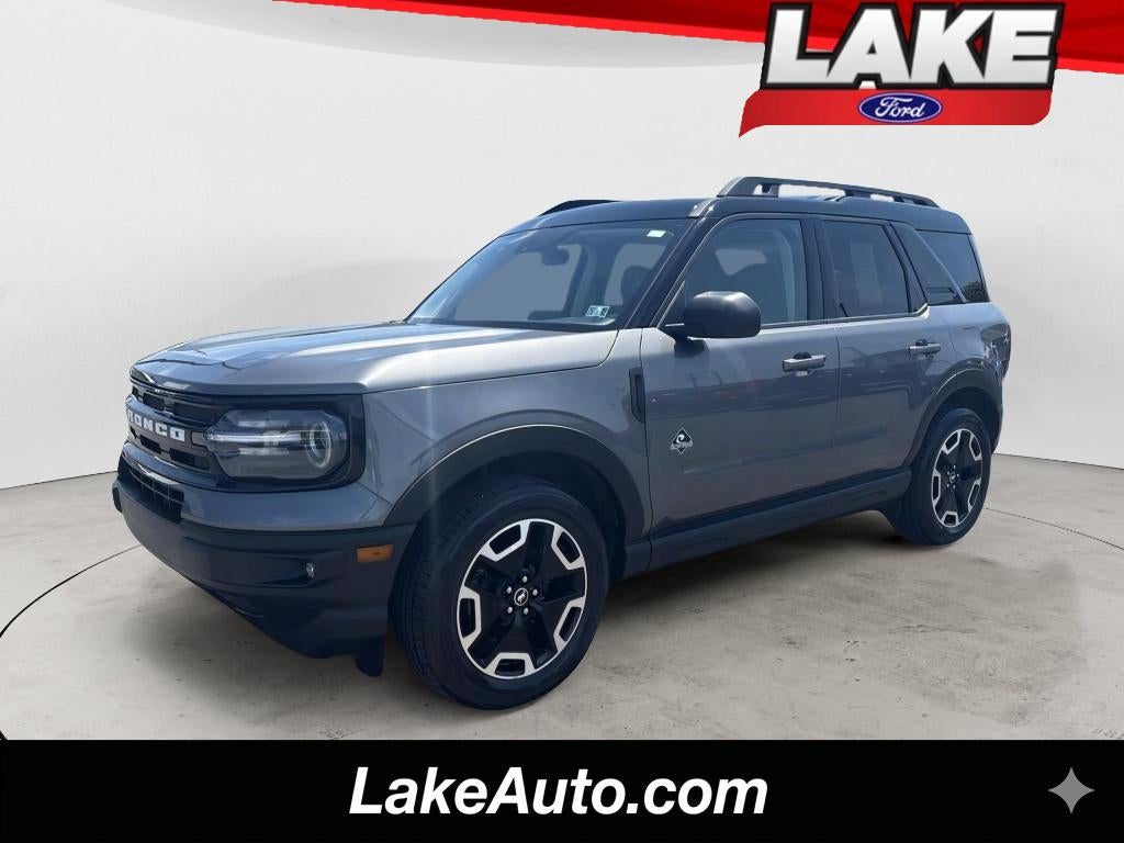 2022 Ford Bronco Sport Outer Banks in Carbonized Gray Metallic — front three-quarter view
