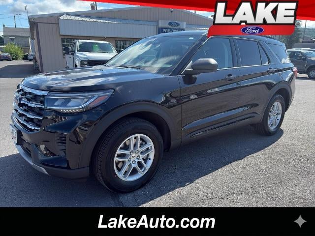2026 Ford Explorer Active in Agate Black Metallic — front three-quarter view